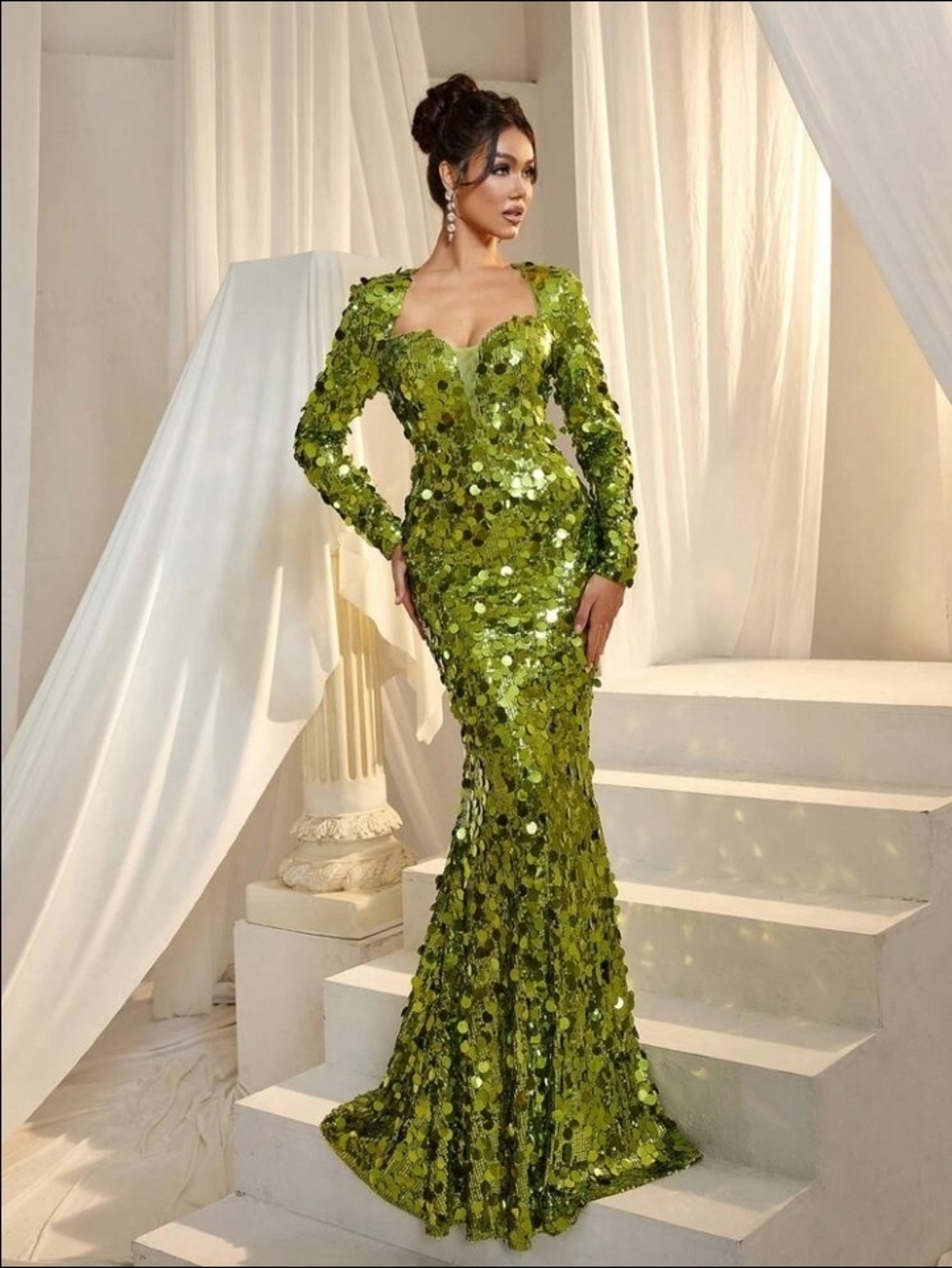 NWOT FAEREISTY Green Long Sleeve Sequin Gown Size XS